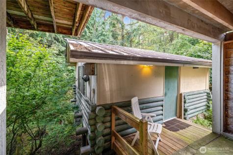 43103 Hilligoss Lane E Eatonville WA 98328