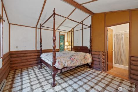 43103 Hilligoss Lane E Eatonville WA 98328