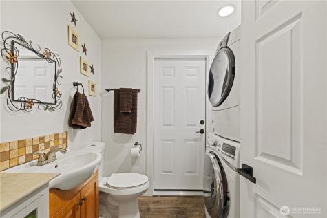 428 W Davies Loop Lake Stevens WA 98258