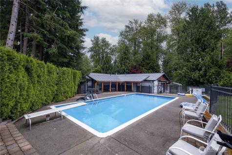 428 W Davies Loop Lake Stevens WA 98258