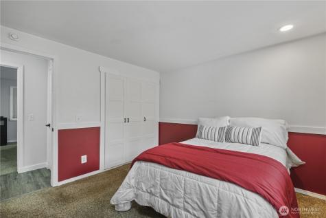 428 W Davies Loop Lake Stevens WA 98258