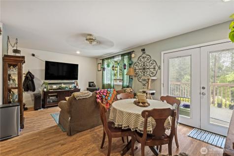 428 W Davies Loop Lake Stevens WA 98258