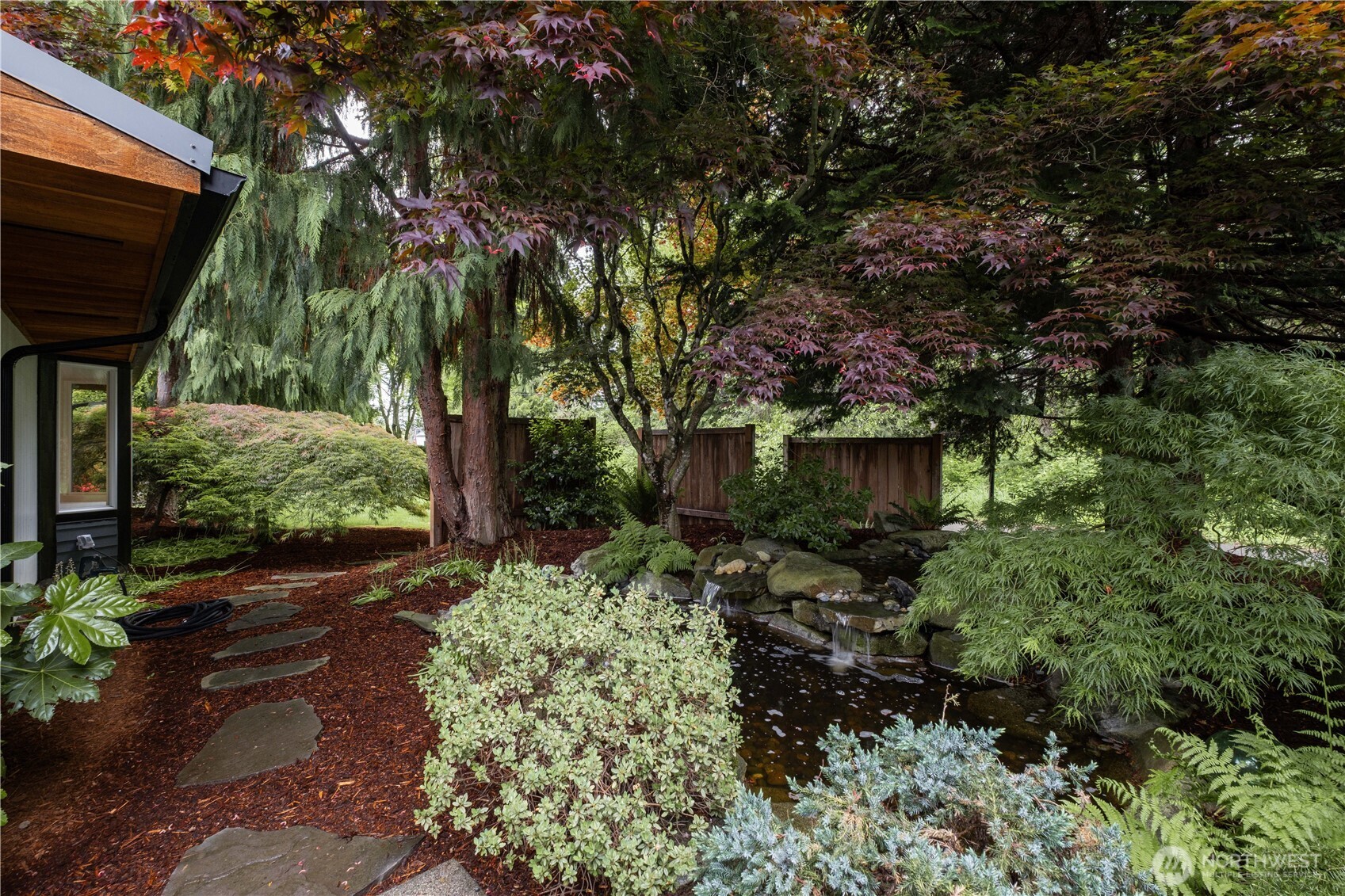 428 W Davies Loop Lake Stevens WA 98258