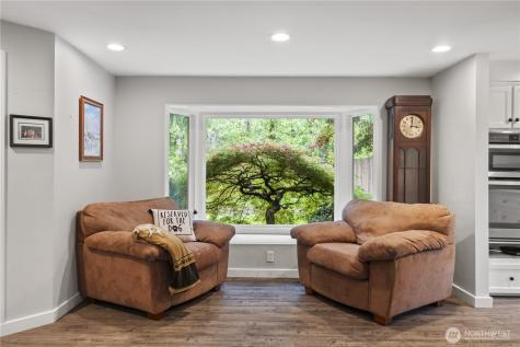 428 W Davies Loop Lake Stevens WA 98258