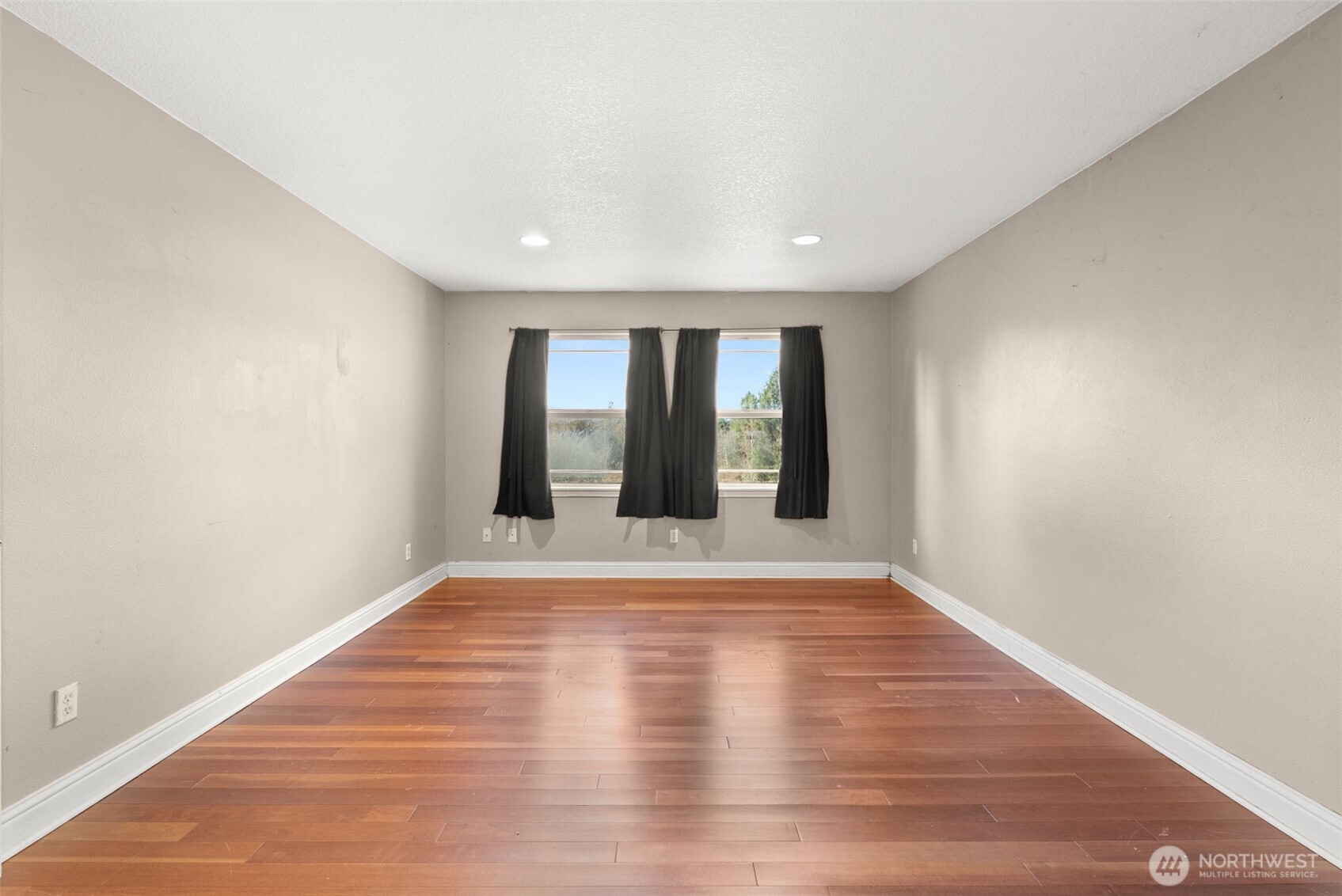 2929 S Fork Road Raymond WA 98577