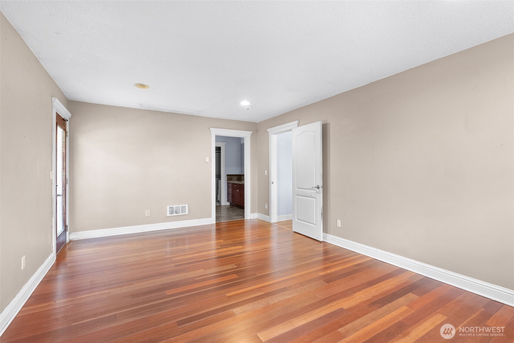 2929 S Fork Road Raymond WA 98577