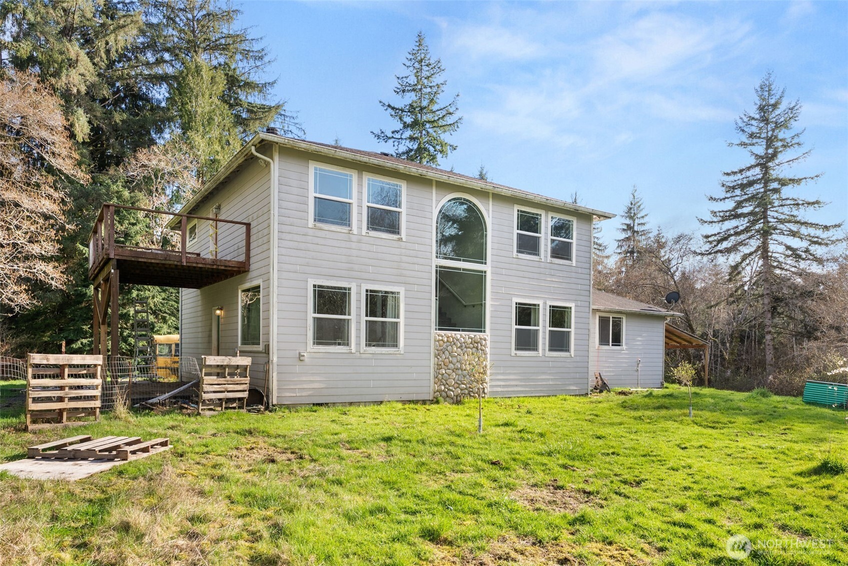 2929 S Fork Road Raymond WA 98577