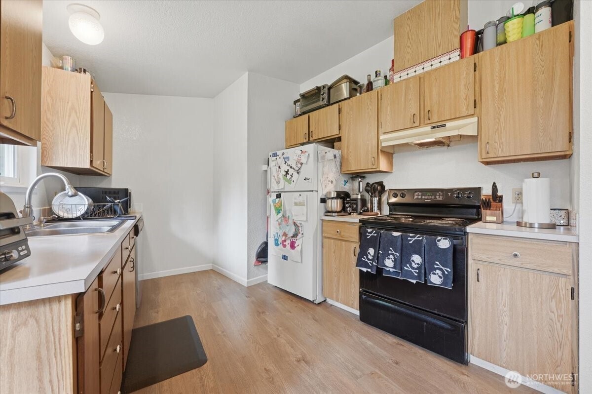 23247 35th Avenue W Brier WA 98036
