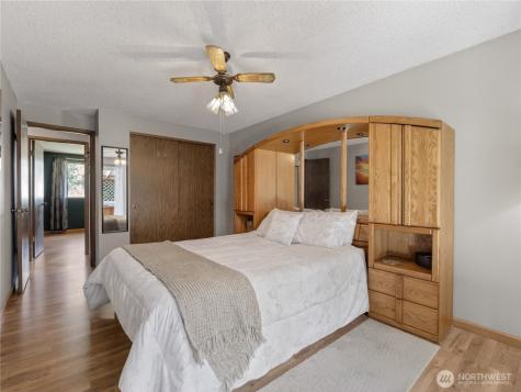 19207 78th Street E Bonney Lake WA 98391