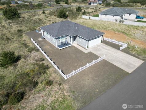 1439 Diamond Head Avenue SW Ocean Shores WA 98569