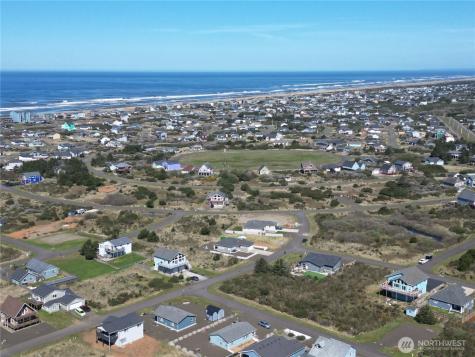 1439 Diamond Head Avenue SW Ocean Shores WA 98569