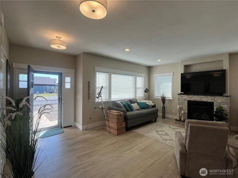 1439 Diamond Head Avenue SW Ocean Shores WA 98569