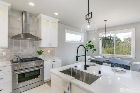 20317 94th Drive NE Bothell WA 98011