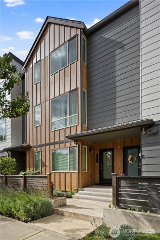 32731 Madrona Avenue SE Black Diamond WA 98010