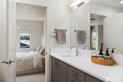 32731 Madrona Avenue SE Black Diamond WA 98010
