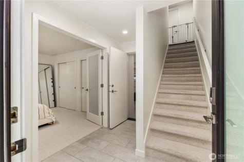 32731 Madrona Avenue SE Black Diamond WA 98010