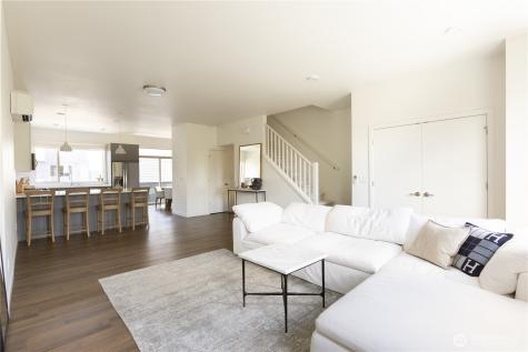 32731 Madrona Avenue SE Black Diamond WA 98010