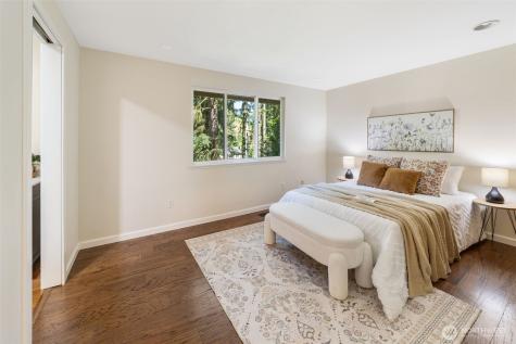 839 NE 200th Street Shoreline WA 98155