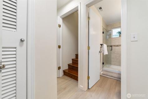 839 NE 200th Street Shoreline WA 98155