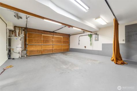 839 NE 200th Street Shoreline WA 98155