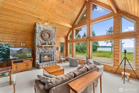 24 Anderson Lane Hoquiam WA 98550
