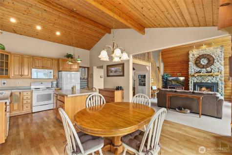 24 Anderson Lane Hoquiam WA 98550