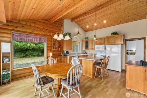 24 Anderson Lane Hoquiam WA 98550