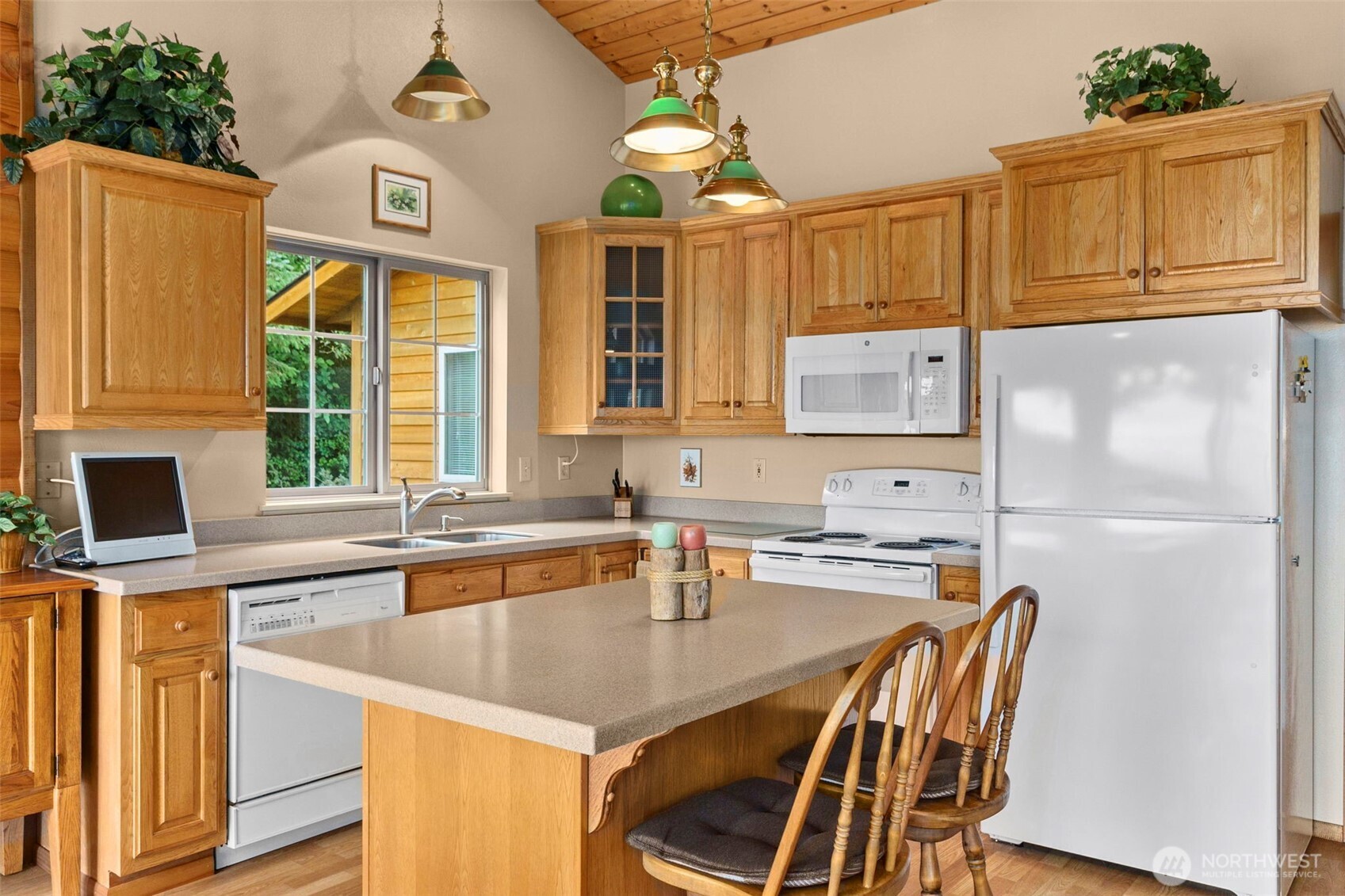 24 Anderson Lane Hoquiam WA 98550
