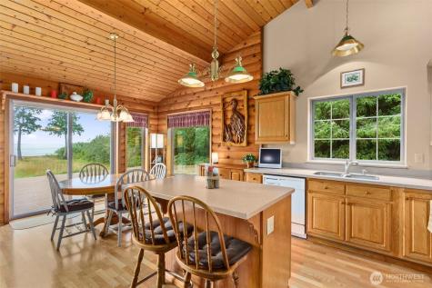 24 Anderson Lane Hoquiam WA 98550