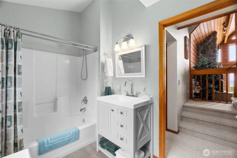 24 Anderson Lane Hoquiam WA 98550