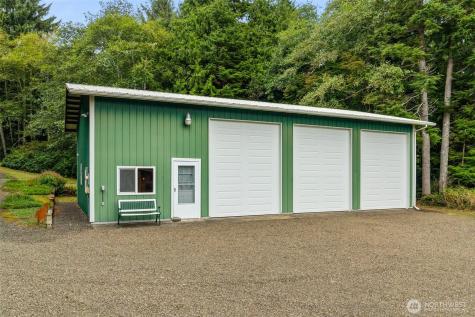 24 Anderson Lane Hoquiam WA 98550