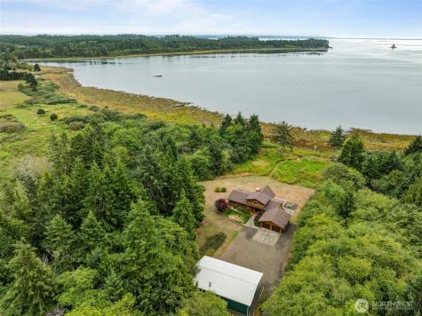 24 Anderson Lane Hoquiam WA 98550