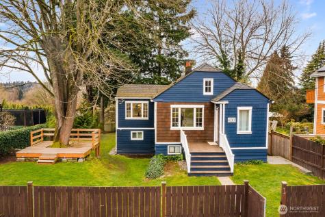6757 13th Ave SW Seattle WA 98106