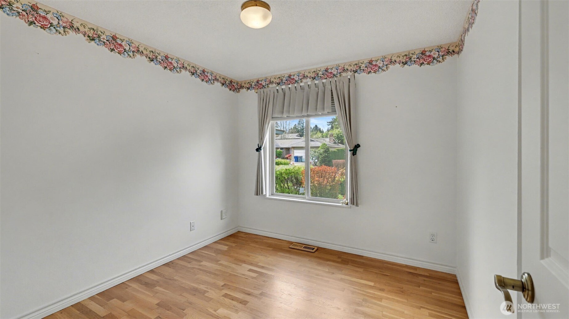 2618 168th Place NE Bellevue WA 98008