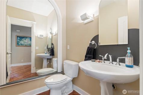 5601 W Mercer Way Mercer Island WA 98040