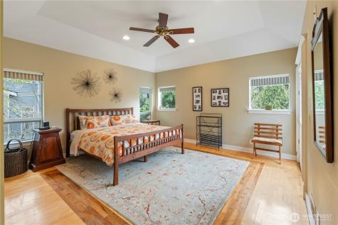 5601 W Mercer Way Mercer Island WA 98040