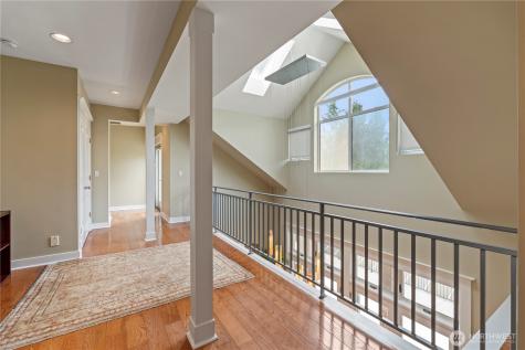 5601 W Mercer Way Mercer Island WA 98040