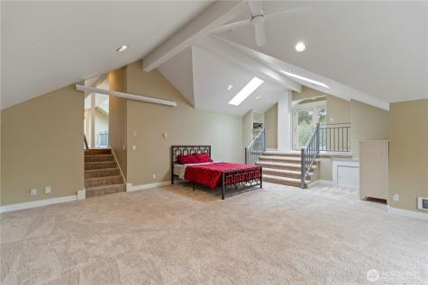 5601 W Mercer Way Mercer Island WA 98040