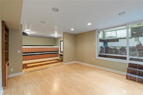 5601 W Mercer Way Mercer Island WA 98040