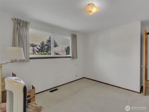 6512 NE 196th Street Kenmore WA 98028
