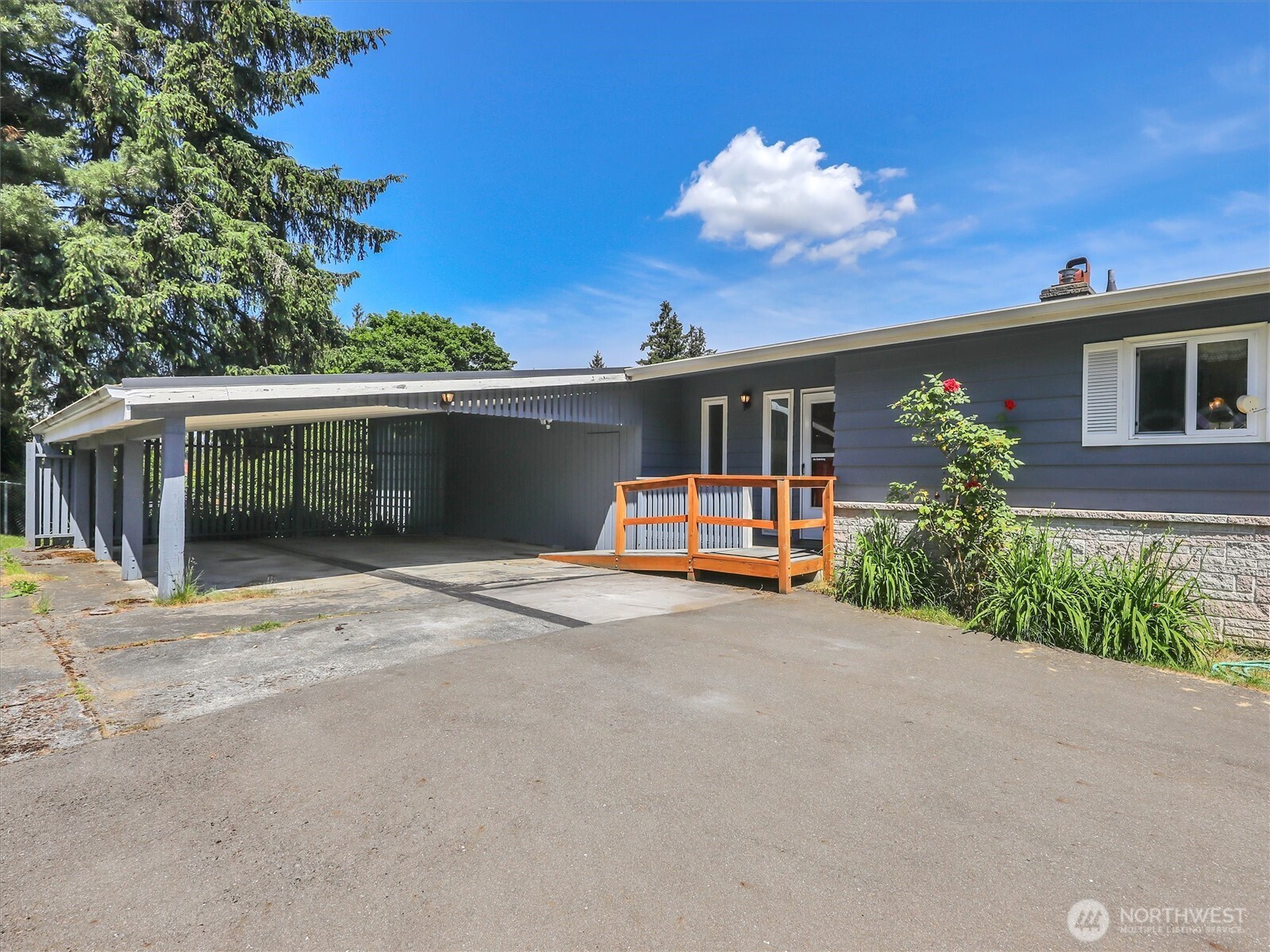 6512 NE 196th Street Kenmore WA 98028