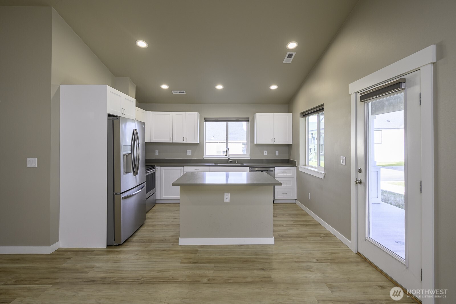 123 E 9th Avenue Moses Lake WA 98837