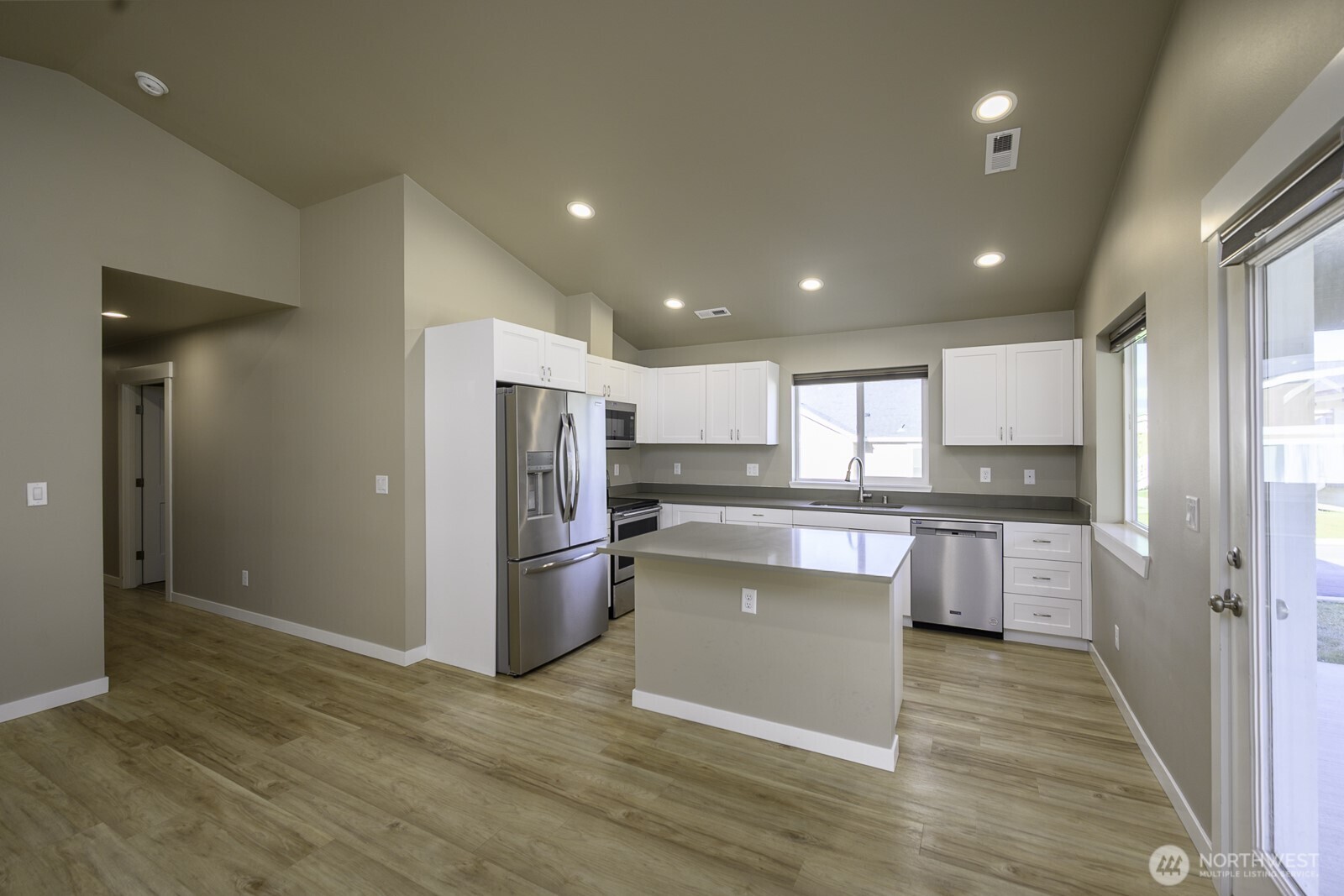 123 E 9th Avenue Moses Lake WA 98837