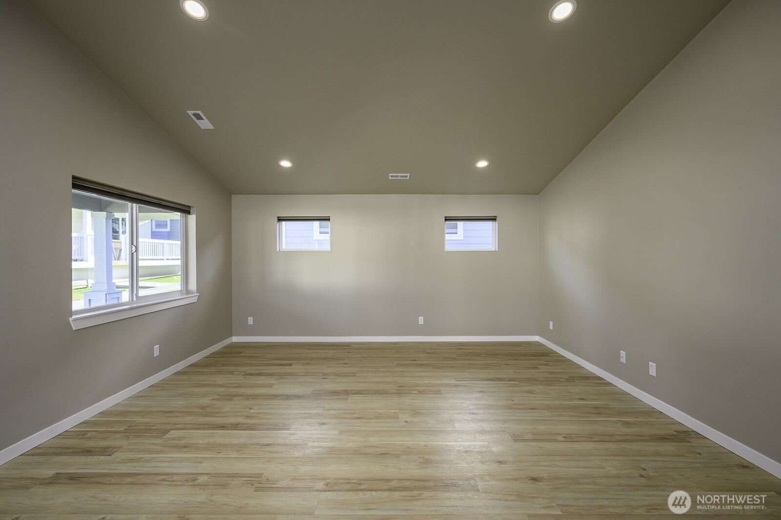 123 E 9th Avenue Moses Lake WA 98837