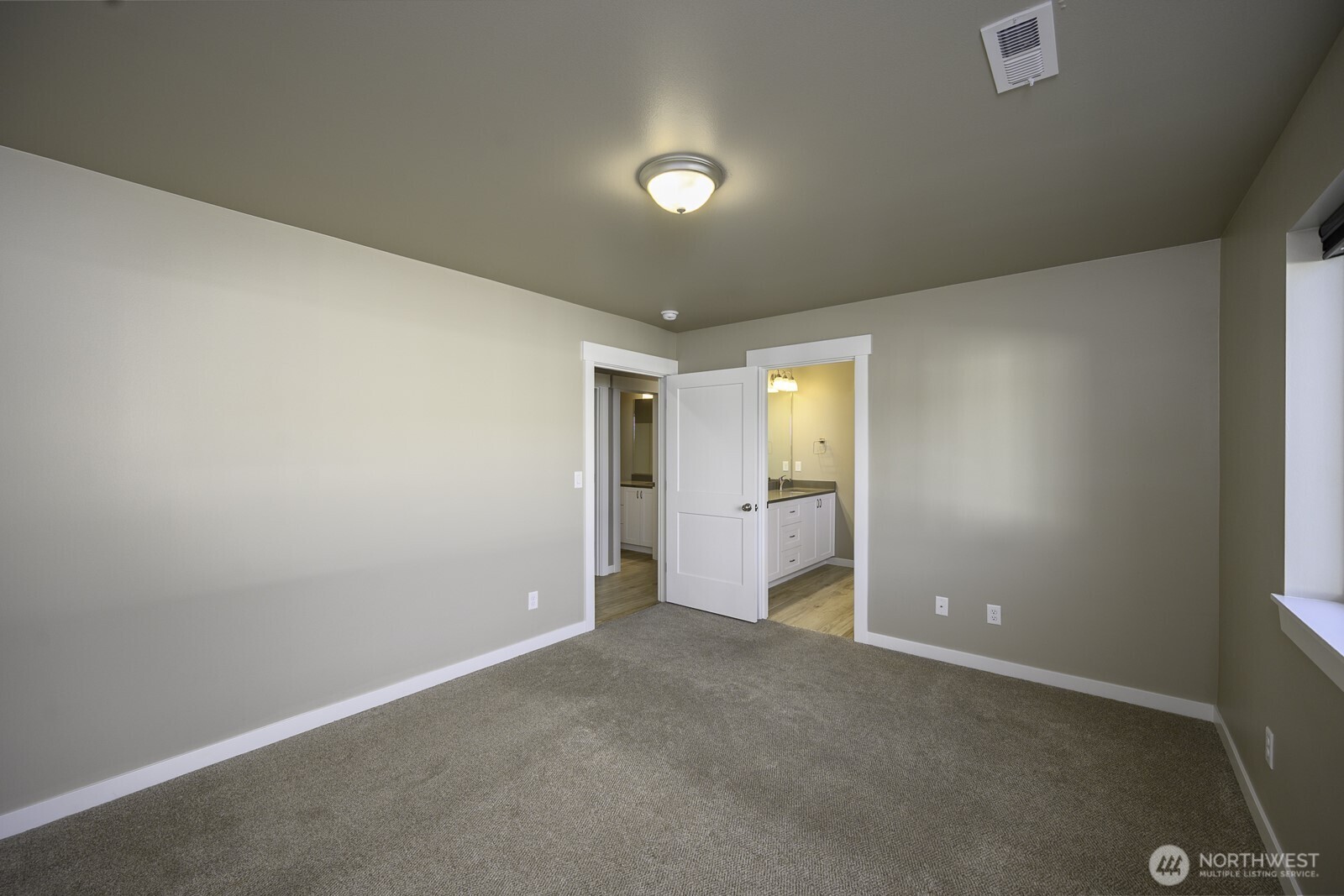 123 E 9th Avenue Moses Lake WA 98837