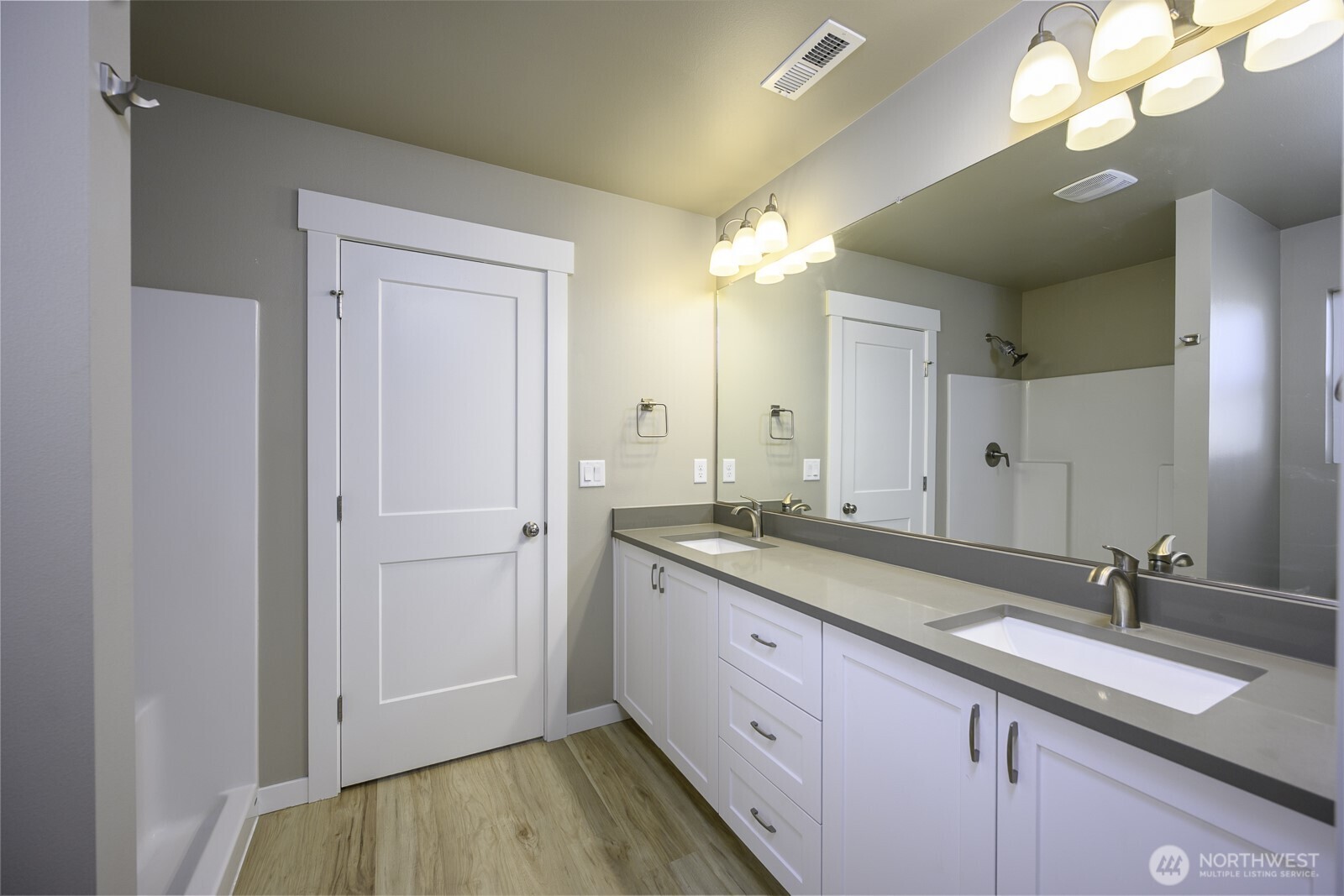 123 E 9th Avenue Moses Lake WA 98837