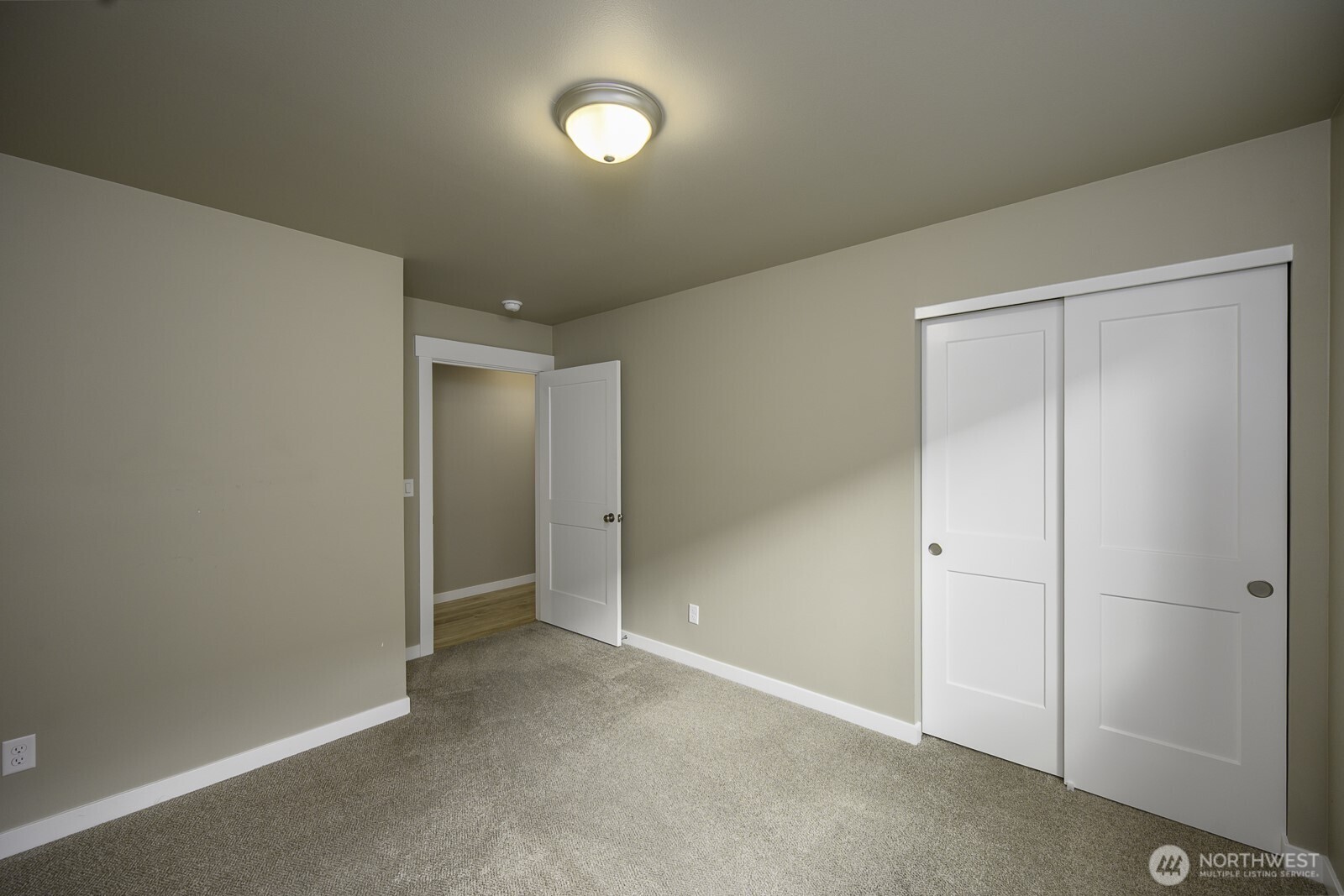 123 E 9th Avenue Moses Lake WA 98837