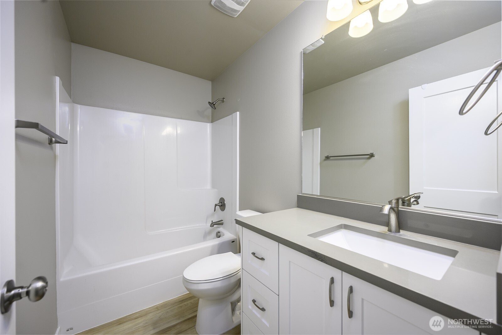 123 E 9th Avenue Moses Lake WA 98837
