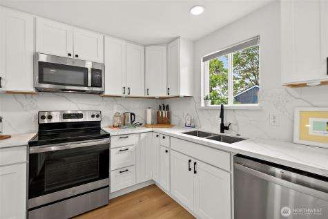 11303 14th Avenue SW Seattle WA 98146