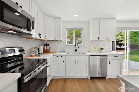 11303 14th Avenue SW Seattle WA 98146